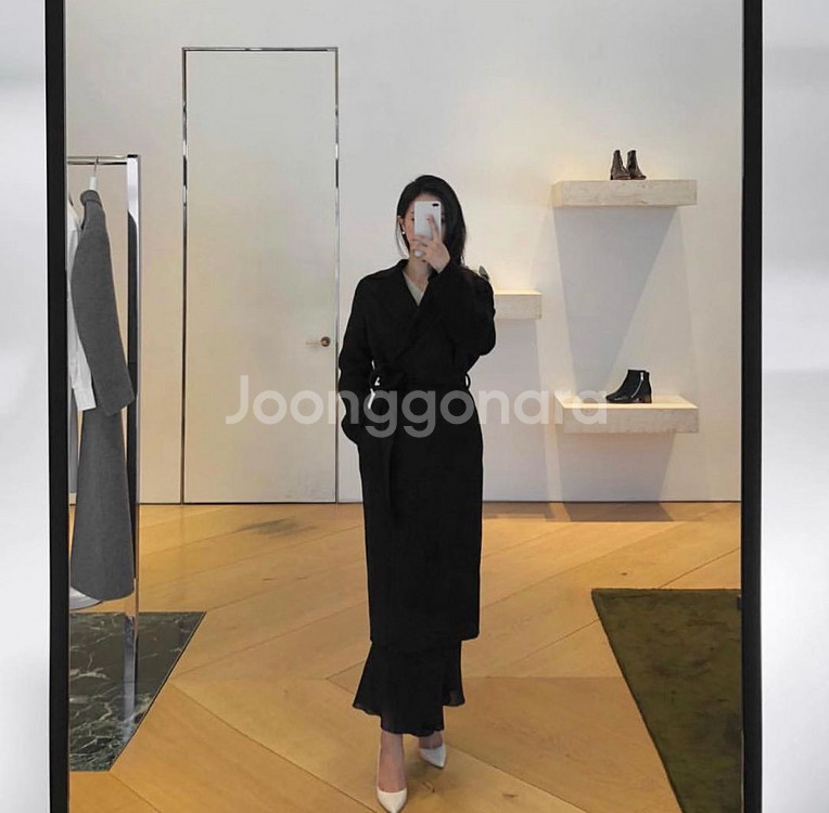 나는꽃 아이오네 핸드메이드 코트 블랙--1