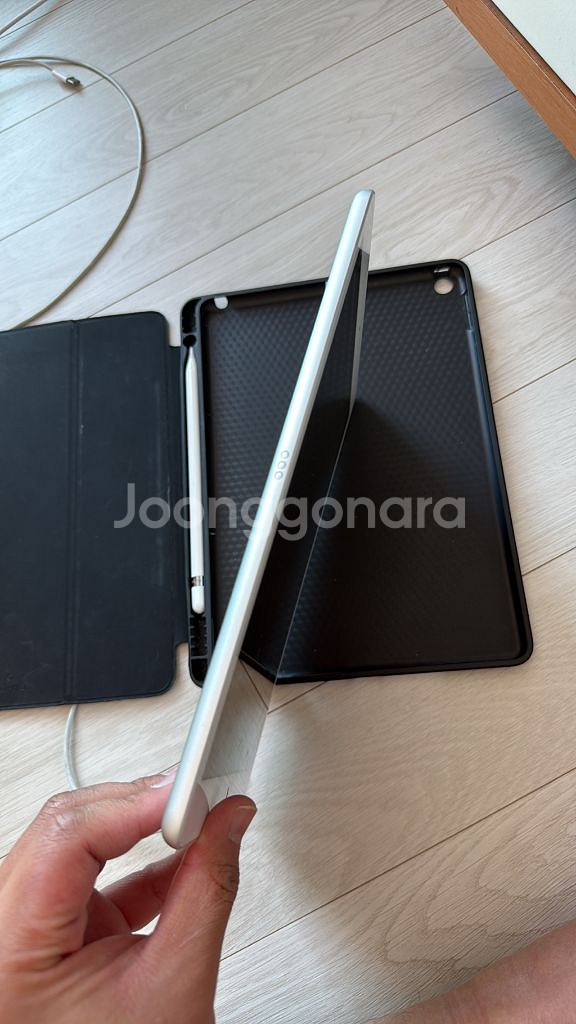 아이패드 8세대 128gb 실버+애플펜슬1세대--6