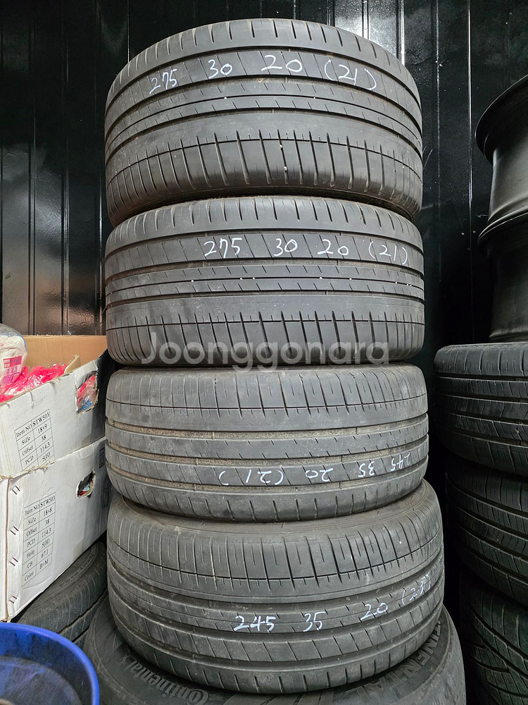 중고타이어 245 35 20 275 30 20 판매합니다. 미쉐린--0