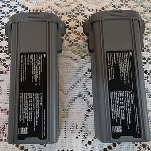 DJI AIR3S 드론 배터리 2개 팝니다