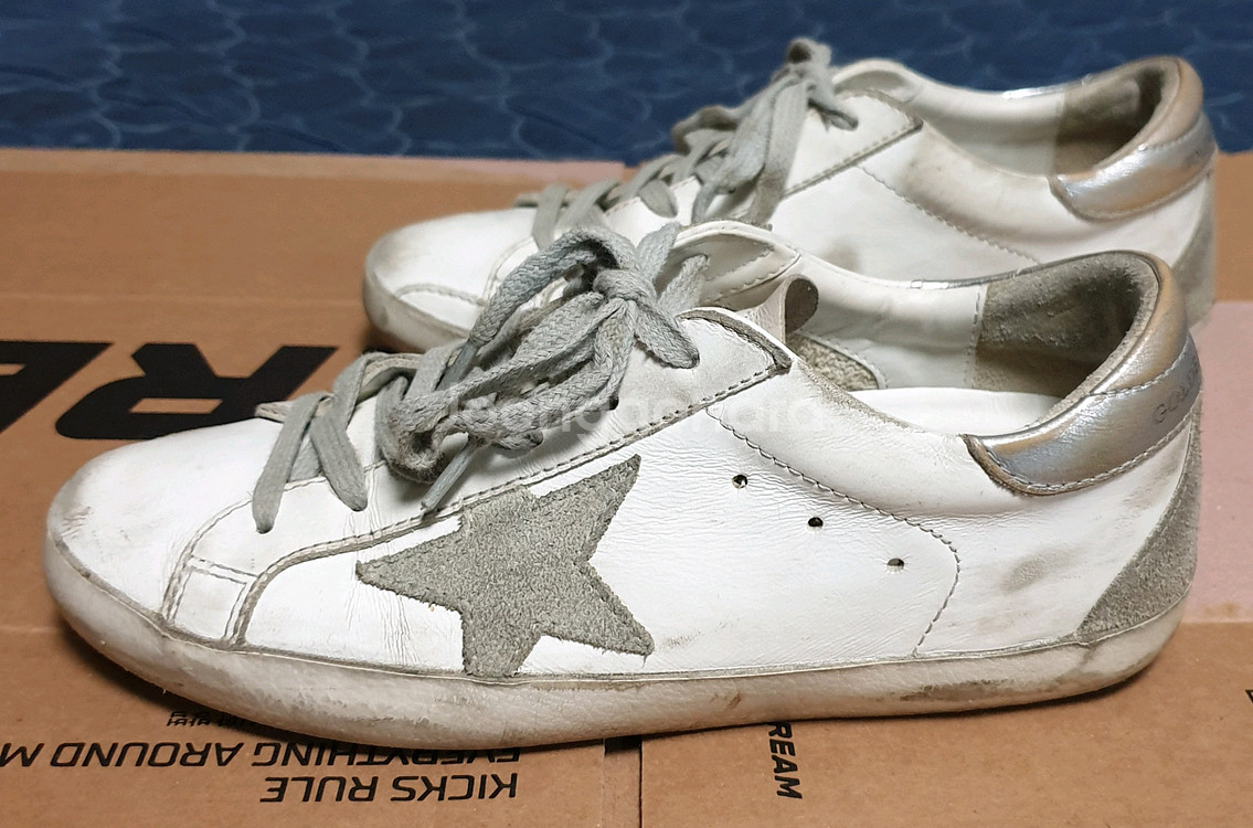 골든구스 슈퍼스타 실버탭 화이트 스니커즈 35 (225)--1