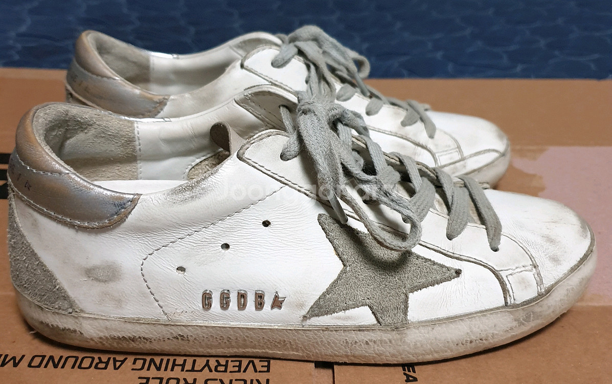 골든구스 슈퍼스타 실버탭 화이트 스니커즈 35 (225)--2