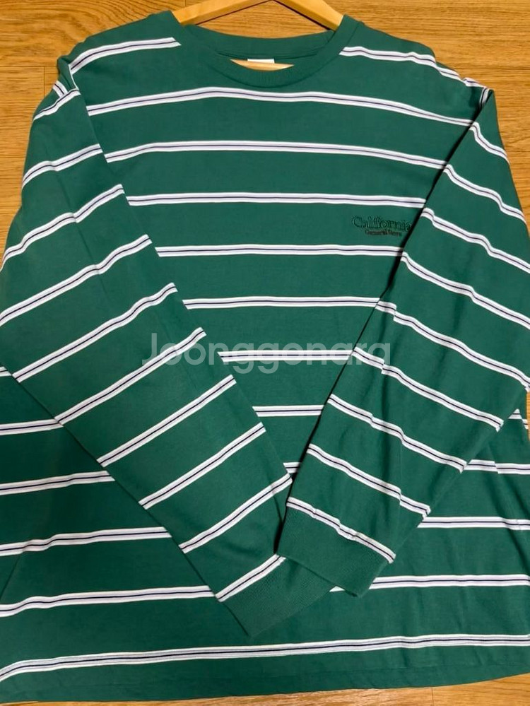 (20%타임세일) 민희진 티셔츠 정품 캘리포니아 제너럴 스토어 [뉴진스] 오가닉 코튼 스트라이프 맨투맨--4