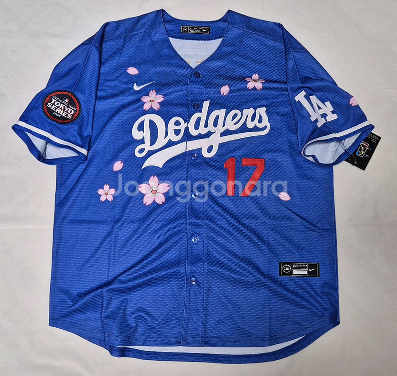 LA 다저스 원정 오타니 유니폼 팝니다--0