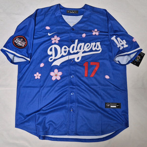 LA 다저스 원정 오타니 유니폼 팝니다