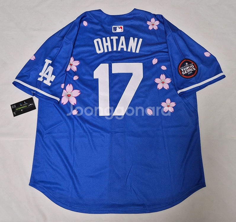 LA 다저스 원정 오타니 유니폼 팝니다--1