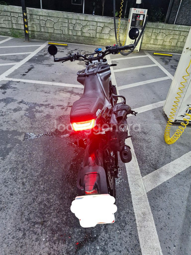 허스크바나 스바르트필렌 401 (21년식) 팝니다--2