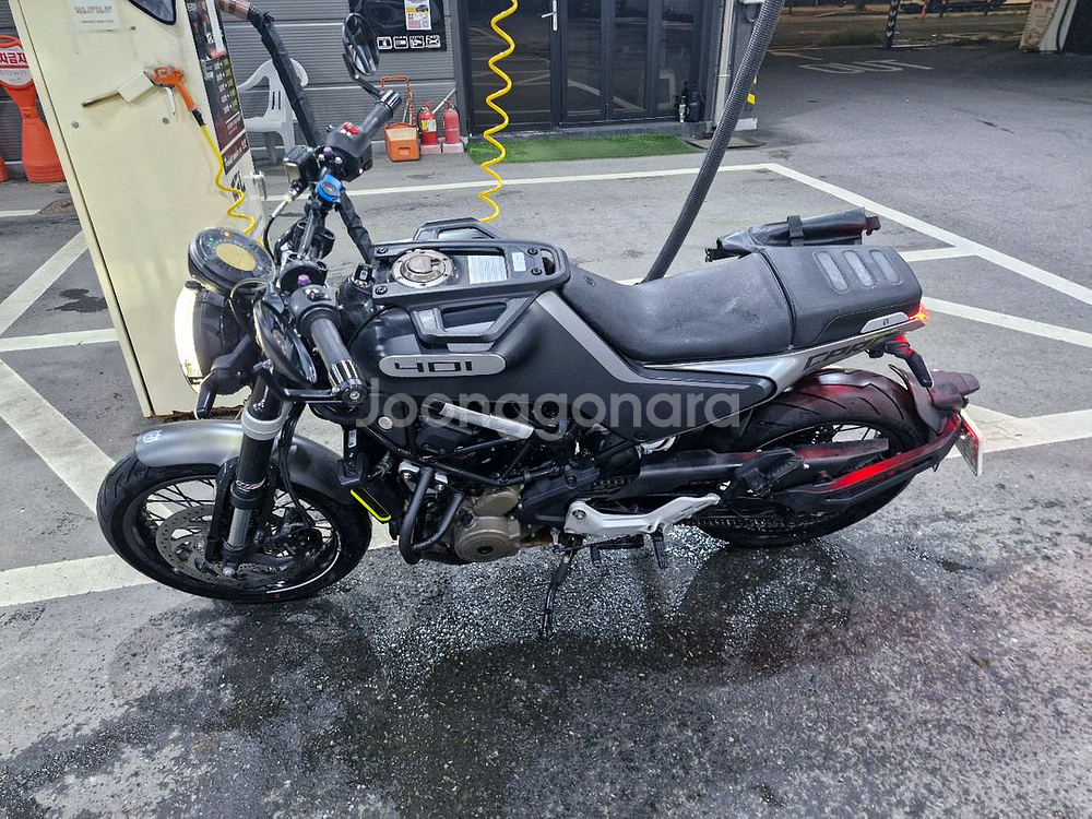 허스크바나 스바르트필렌 401 (21년식) 팝니다--7