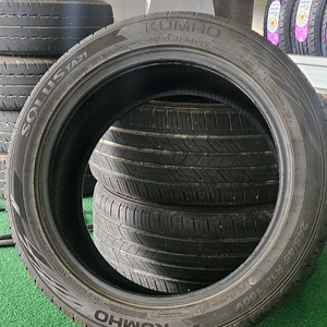 금호 솔루스 TA21 245 45 R18 팝니다