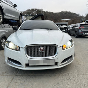 재규어XF 3.0 SC AWD X250 후기형 U54330 2015년식 123,135km 분해 판매합니다