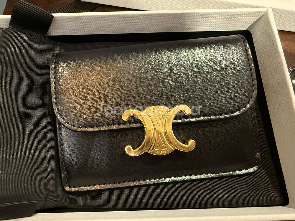 셀린느 트리옹프 플랩 카드지갑--1