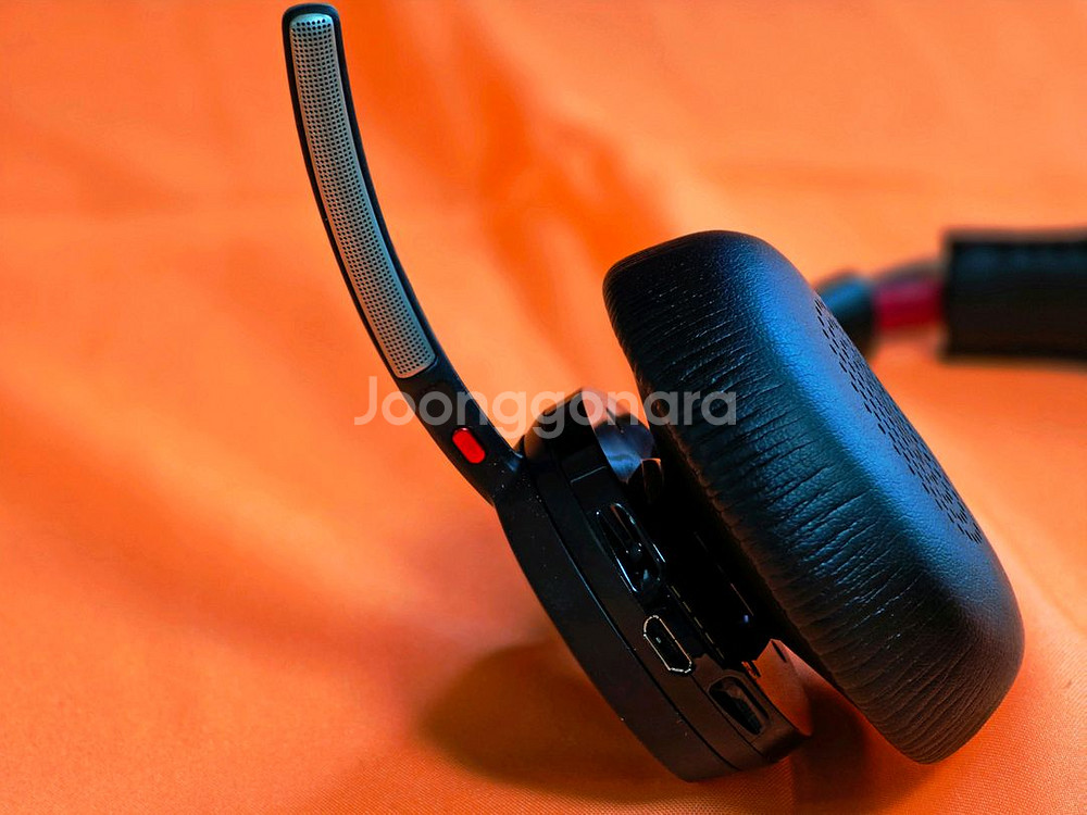 플랜트로닉스 보이저 포커스UC 블루투스헤드셋 충전스탠드--5