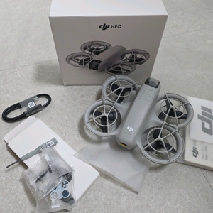 DJI NEO