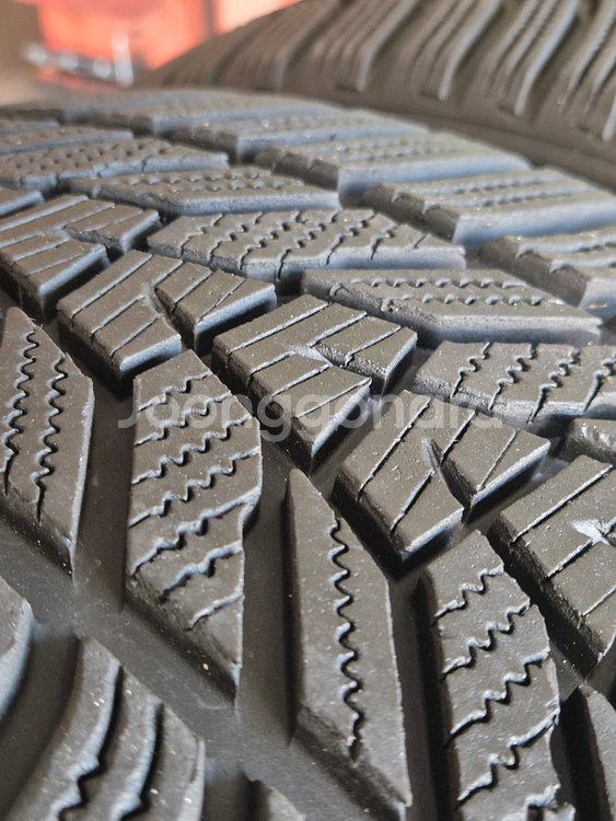 245 35 20 / 2453520 한국 윈터 아이셉트 스노우--4