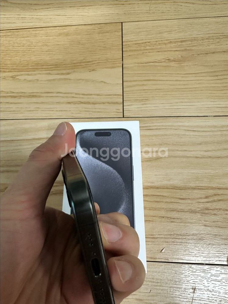 아이폰 15 프로 512 블랙티타늄 팝니다--5