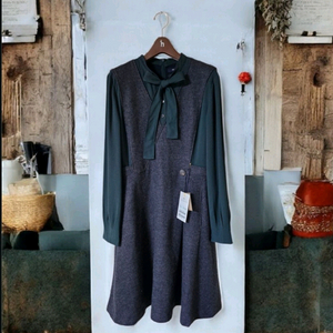 [미착용] 헤지스레이디스 배색 울 미디원피스 55 66