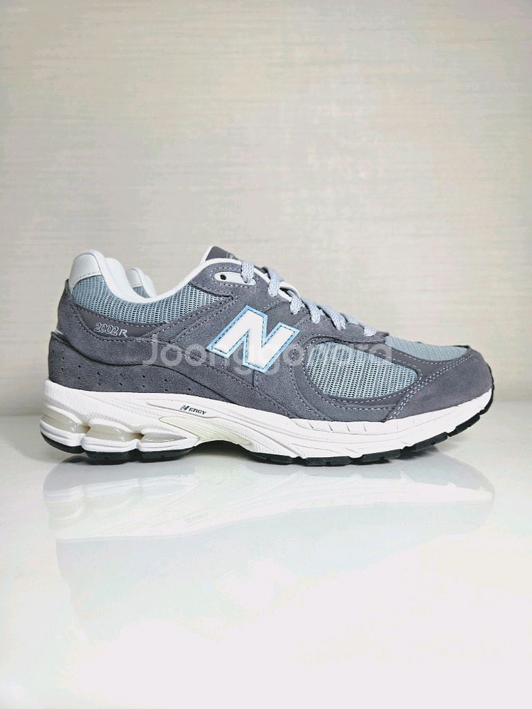 (새상품) 뉴발란스 2002 클래식 운동화 그레이블루--0