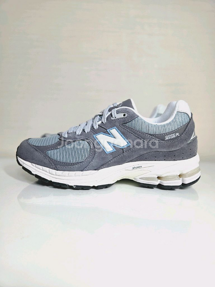 (새상품) 뉴발란스 2002 클래식 운동화 그레이블루--5
