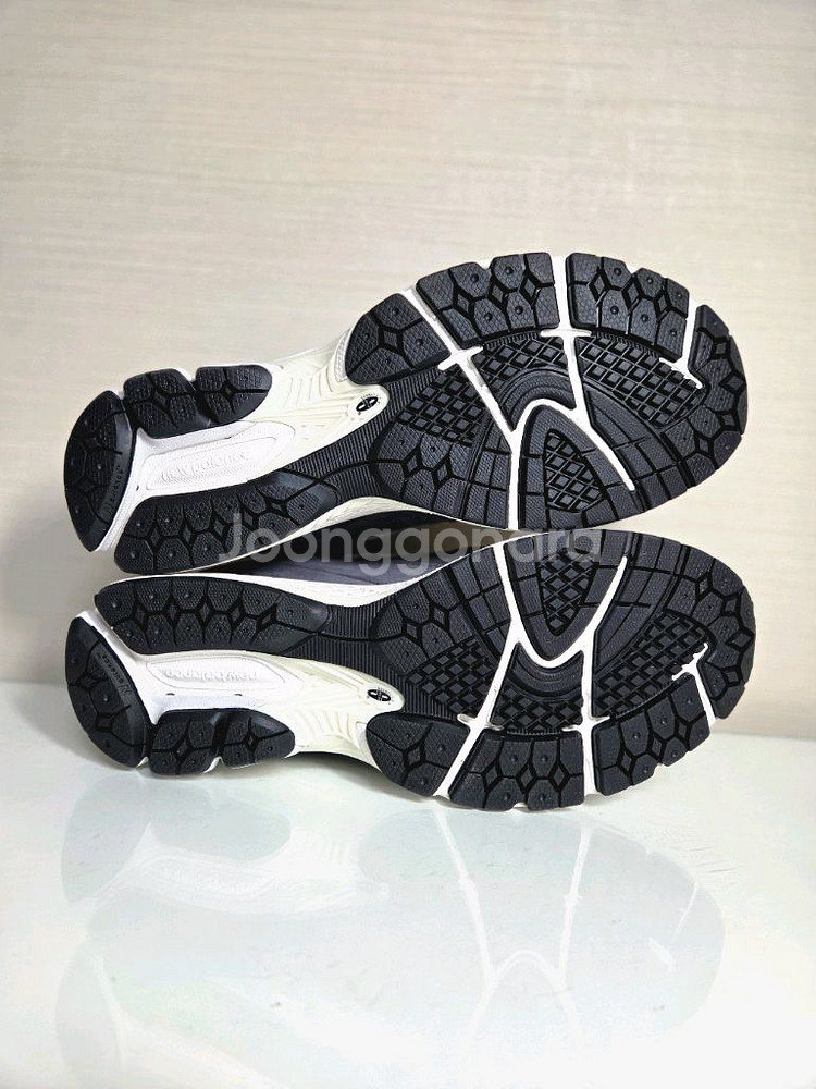 (새상품) 뉴발란스 2002 클래식 운동화 그레이블루--7