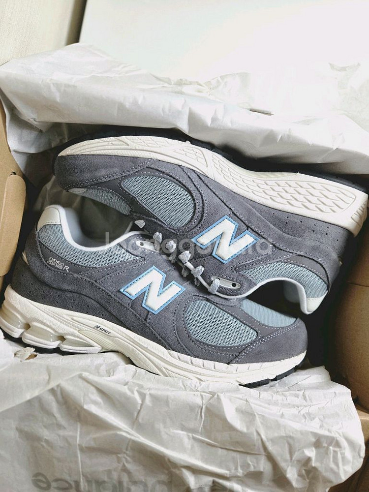 (새상품) 뉴발란스 2002 클래식 운동화 그레이블루--8
