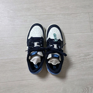 나이키키즈 에어 조던 1 레트로 로우 옵시디언 조던 운동화 210 판매합니다.