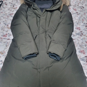 코오롱스포츠 안타티카 구스 패딩 90사이즈입니다