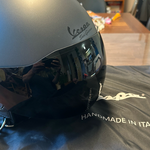 베스파 세이조르니 2 gtv 헬멧. L사이즈. 완전새것