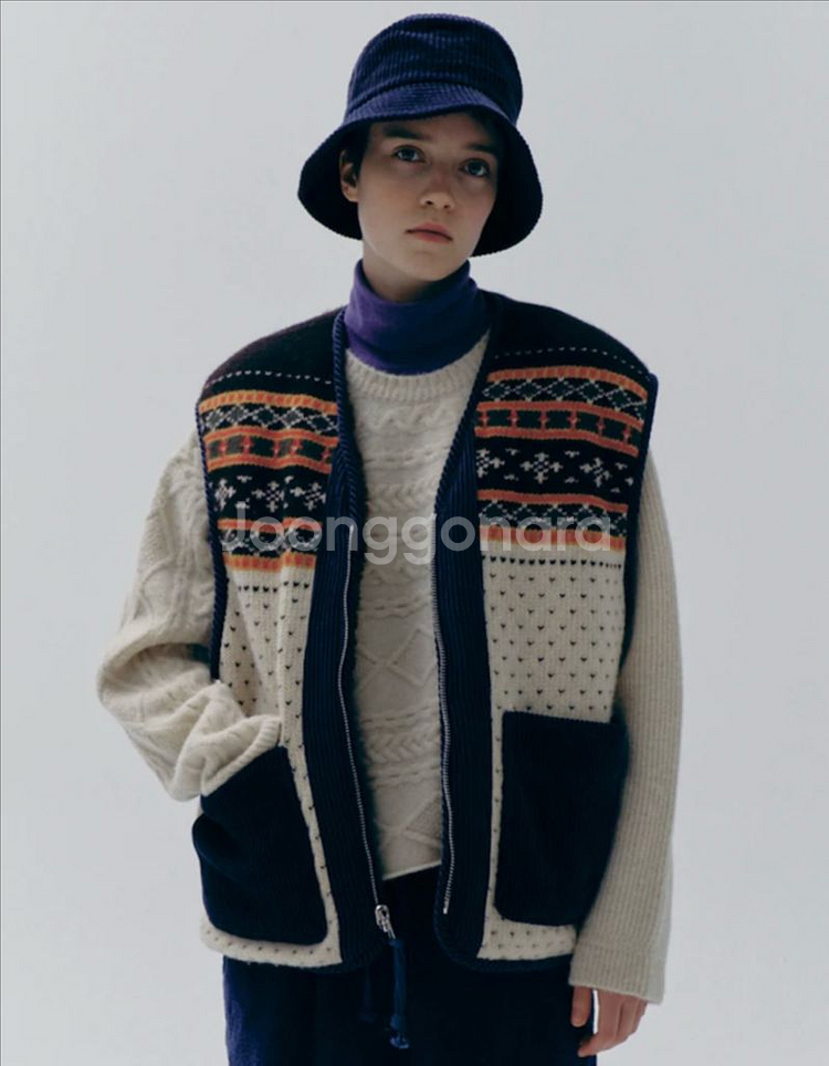 비이커 니트 리버시블 에코 퍼 베스트--1