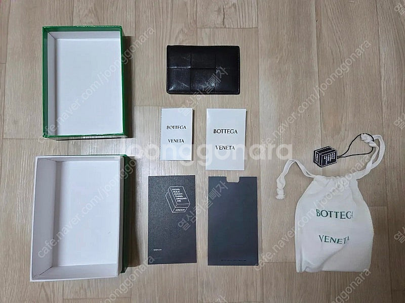 (마지막 가격내림)보테가 베네타 카드 케이스 램스킨 & 카프스킨 블랙--1