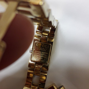 GUCCI 구찌 2305L 금장여성시계