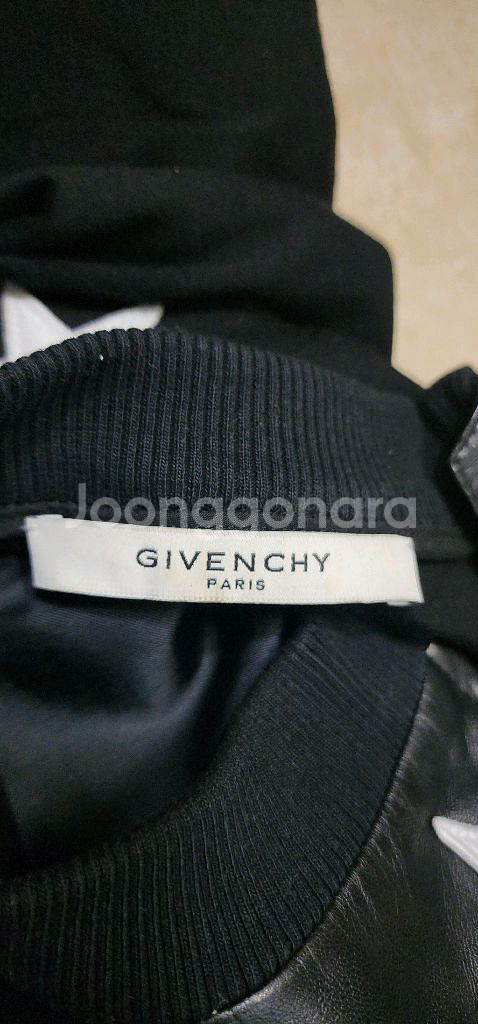 지방시 스타 가죽 맨투맨 95~100/ 톰브라운/스톤등--7