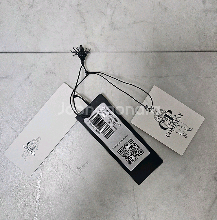 CP컴퍼니 니트 스웨터 블랙 110~115 사이즈--5