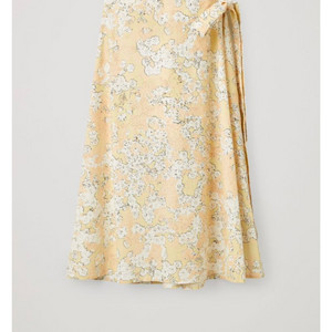 (새상품)COS 프린티드 미디 스커트 34사이즈