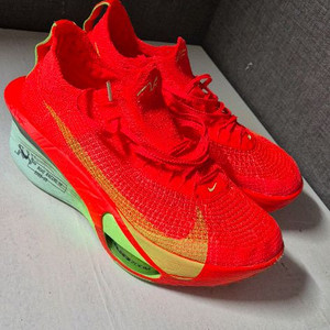 러닝화 나이키알파플라이3 265사이즈