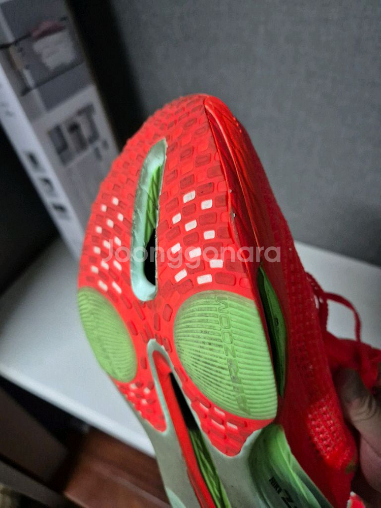 러닝화 나이키알파플라이3 265사이즈--4