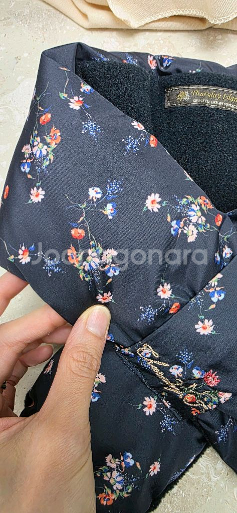 써스데이아일랜드 플라워 넥워머 새상품--3