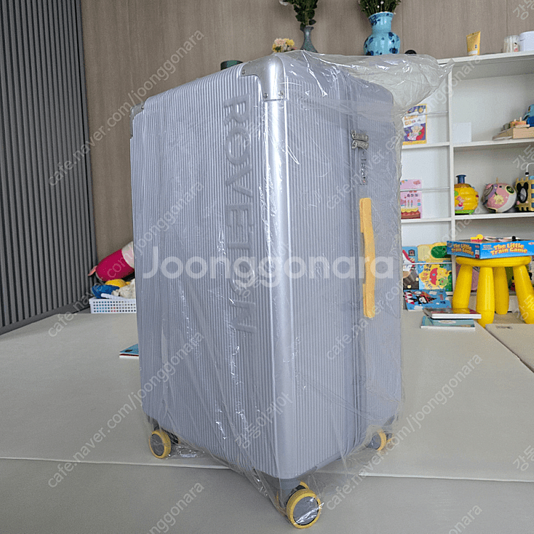 새상품) 28인치 수화물용 중대형 확장형 여행용 캐리어 장거리 PC 폴리카보네이트 TSA 방수커버 포함--0