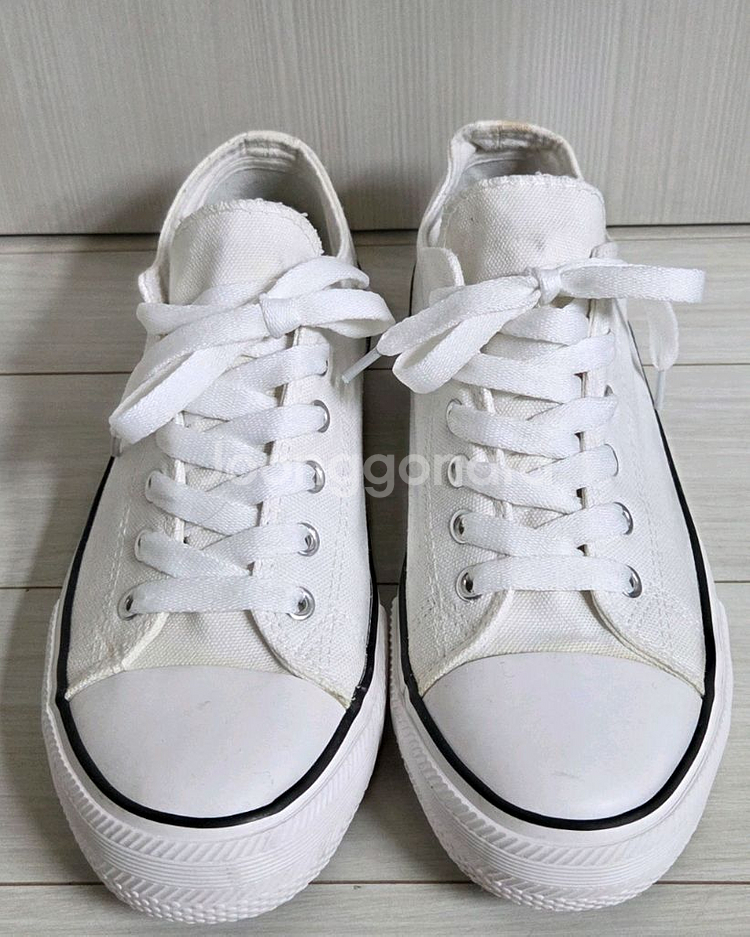 플러스 화이트 스니커즈 260--0