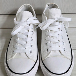 플러스 화이트 스니커즈 260