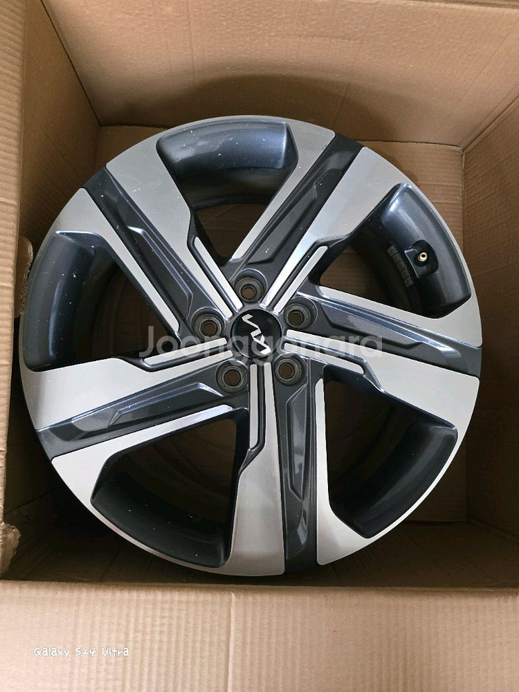 쏘렌토mq4 순정19인치휠 판매합니다--0