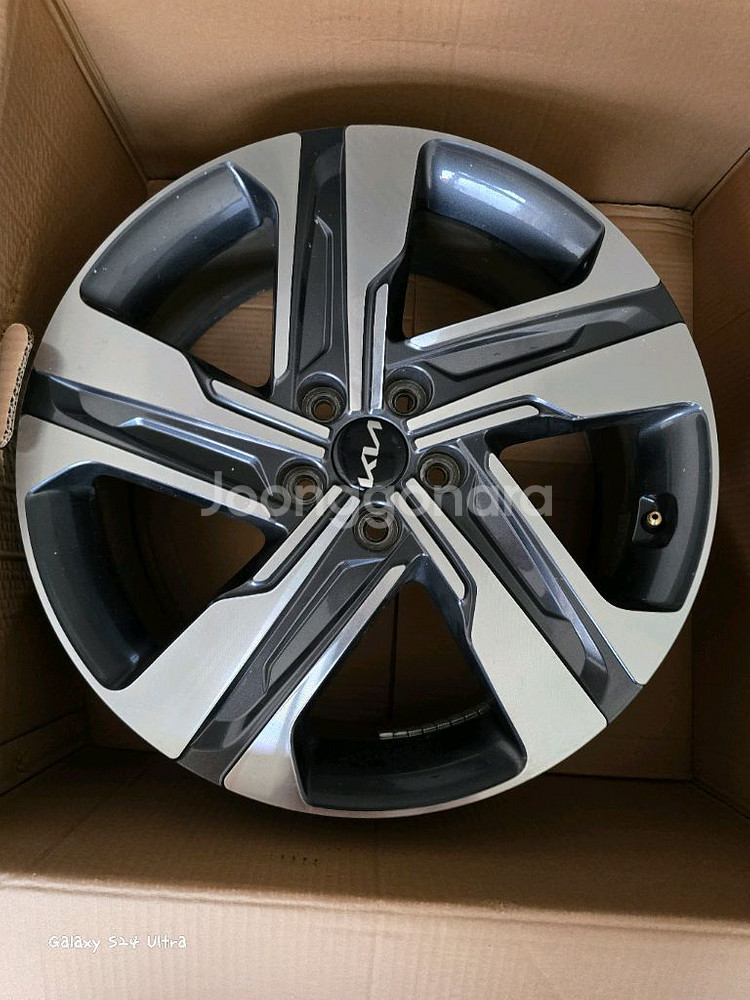 쏘렌토mq4 순정19인치휠 판매합니다--1