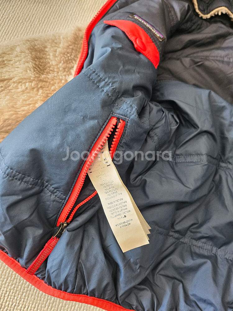 파타고니아 키즈 패딩점퍼 5T--4