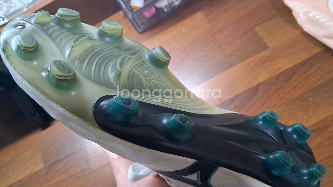 [265] 미즈노 레뷸라 V1 md 축구화--4