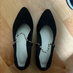 여성 발레리나 플랫슈즈