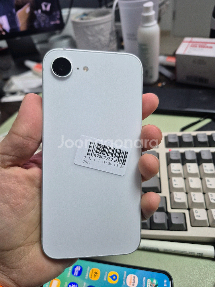 (6004)아이폰16e 256gb 깨끗한기기 판매--4