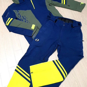 온요네 데모 스키복