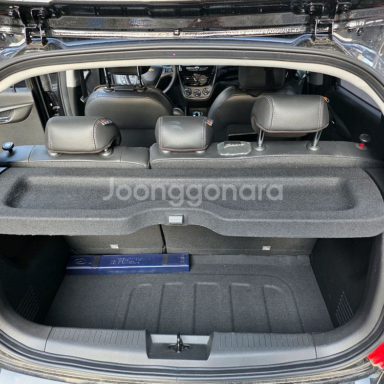 더뉴스파크 21년식 5.3만 프리미어--7