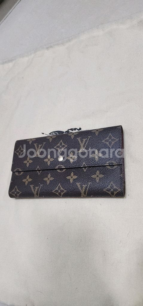 루이비통 사라 장지갑--0