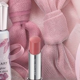 질스튜어트 홀리데이 2025 립 블로썸 글로우 미니 구합니다.