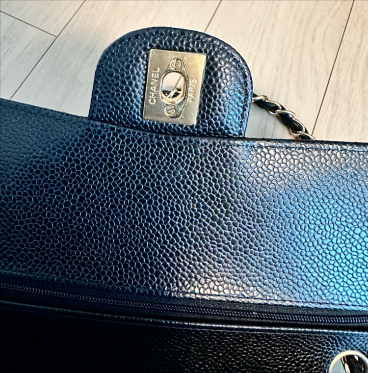 샤넬 클래식백 미듐 금장 풀박스--6